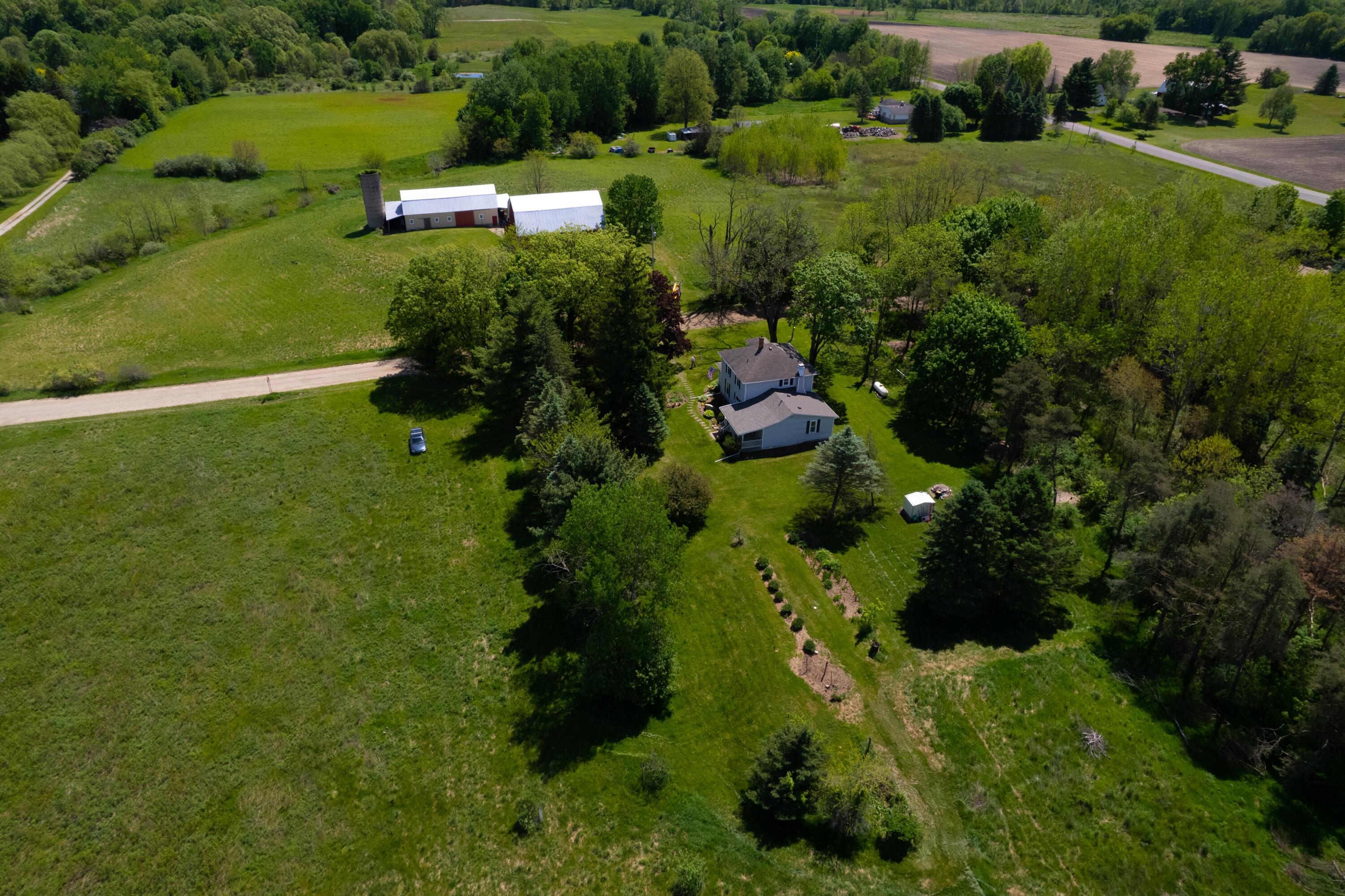 15610 Arnold Road Gregory, MI 48137 - Photo 87 of 90 Drone house back