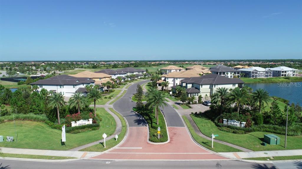 7346 Divot Loop, Unit 12B Lakewood Ranch, FL 34202 - Photo 47 of 90