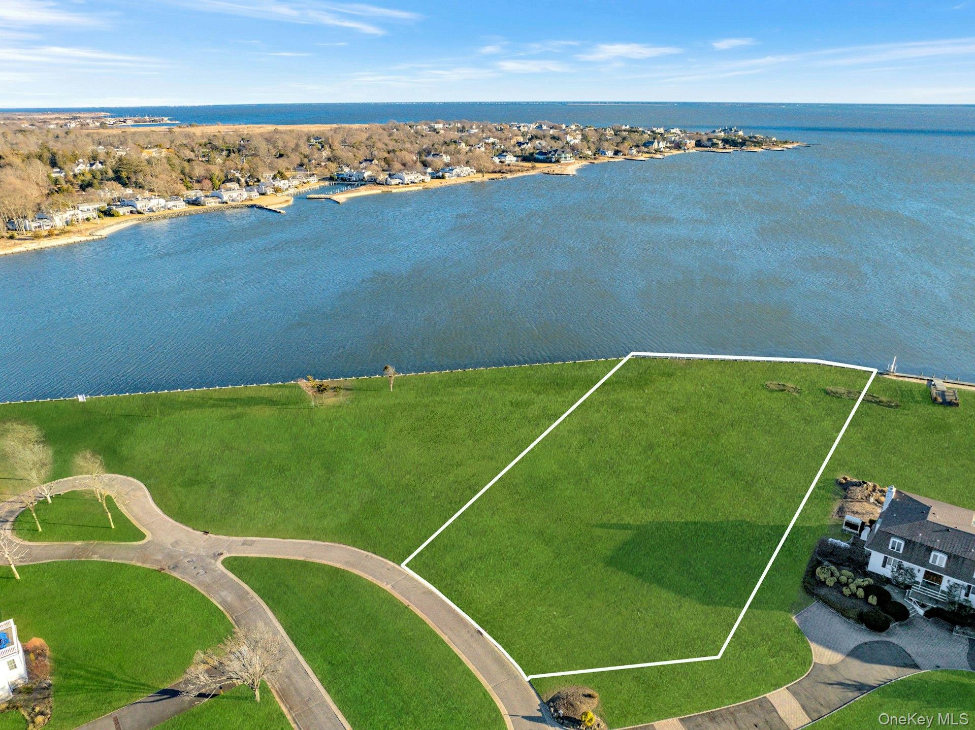 6 Overlea Court Bay Shore, NY 11706 - Photo 3 of 10 a view of a tennis court