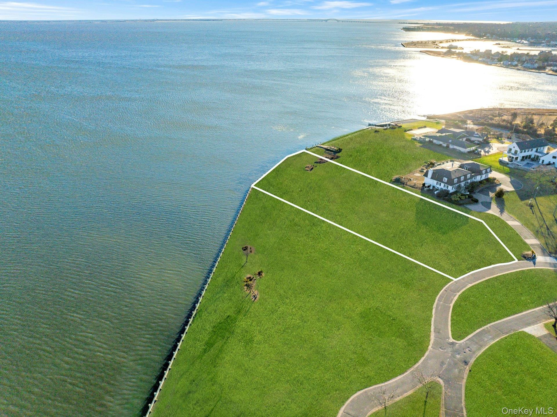 6 Overlea Court Bay Shore, NY 11706 - Photo 7 of 10 a view of a pool