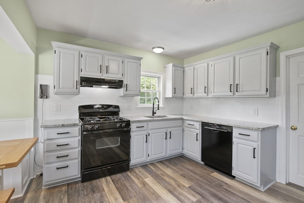 143 County Road East Freetown, MA 02717 - Photo 3 of 26 Gallery Image 3