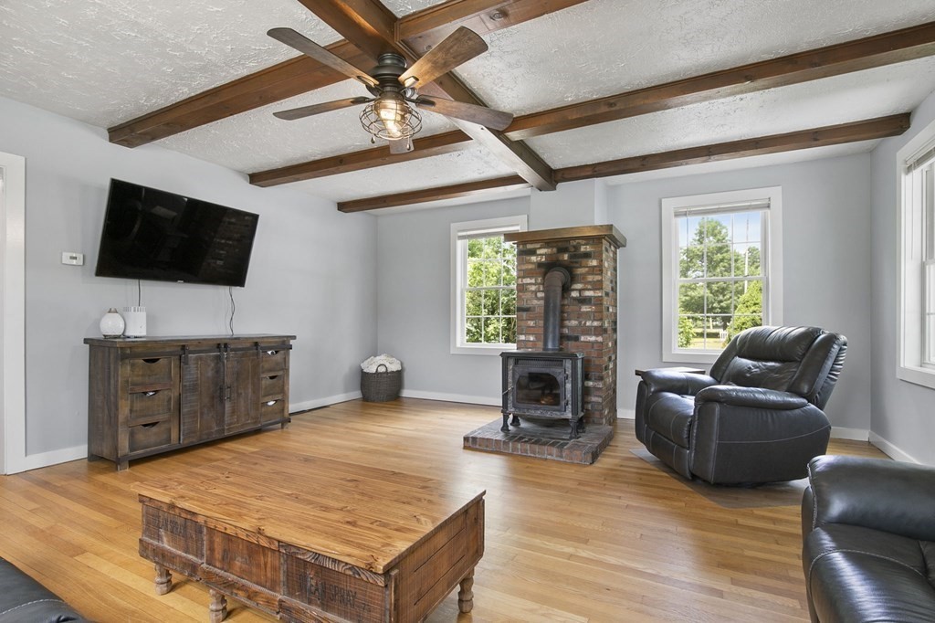 143 County Road East Freetown, MA 02717 - Photo 8 of 26 Gallery Image 8