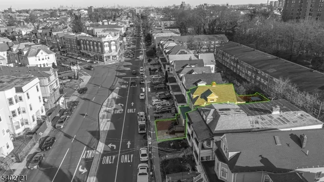 $699,900 | 320 Westfield Avenue, Elizabeth, NJ 07208