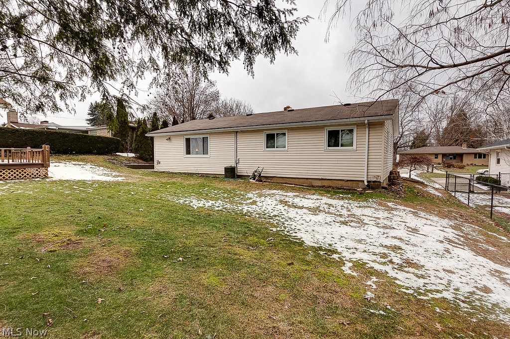 2532 Abington Road Fairlawn, OH 44333 - Photo 3 of 26