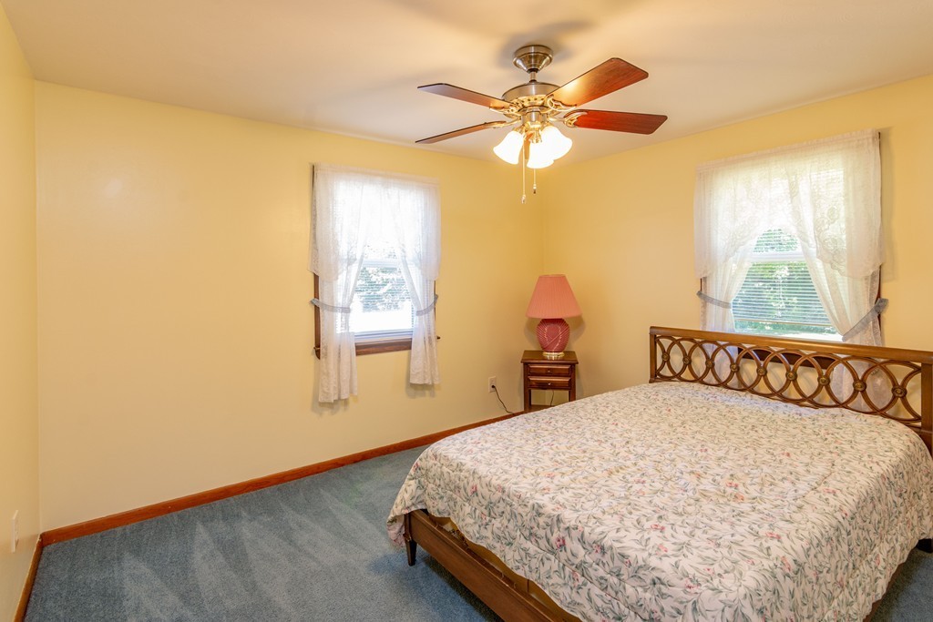 734 Holyoke Road Westfield, MA 01085 - Photo 4 of 27 Gallery Image 4