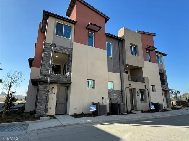 $3,975 | 454 Caliper Way, San Marcos, CA 92078