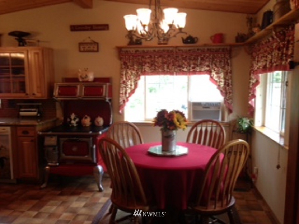 202 Wagner Road Kelso, WA 98626 - Photo 4 of 15 Gallery Image 4
