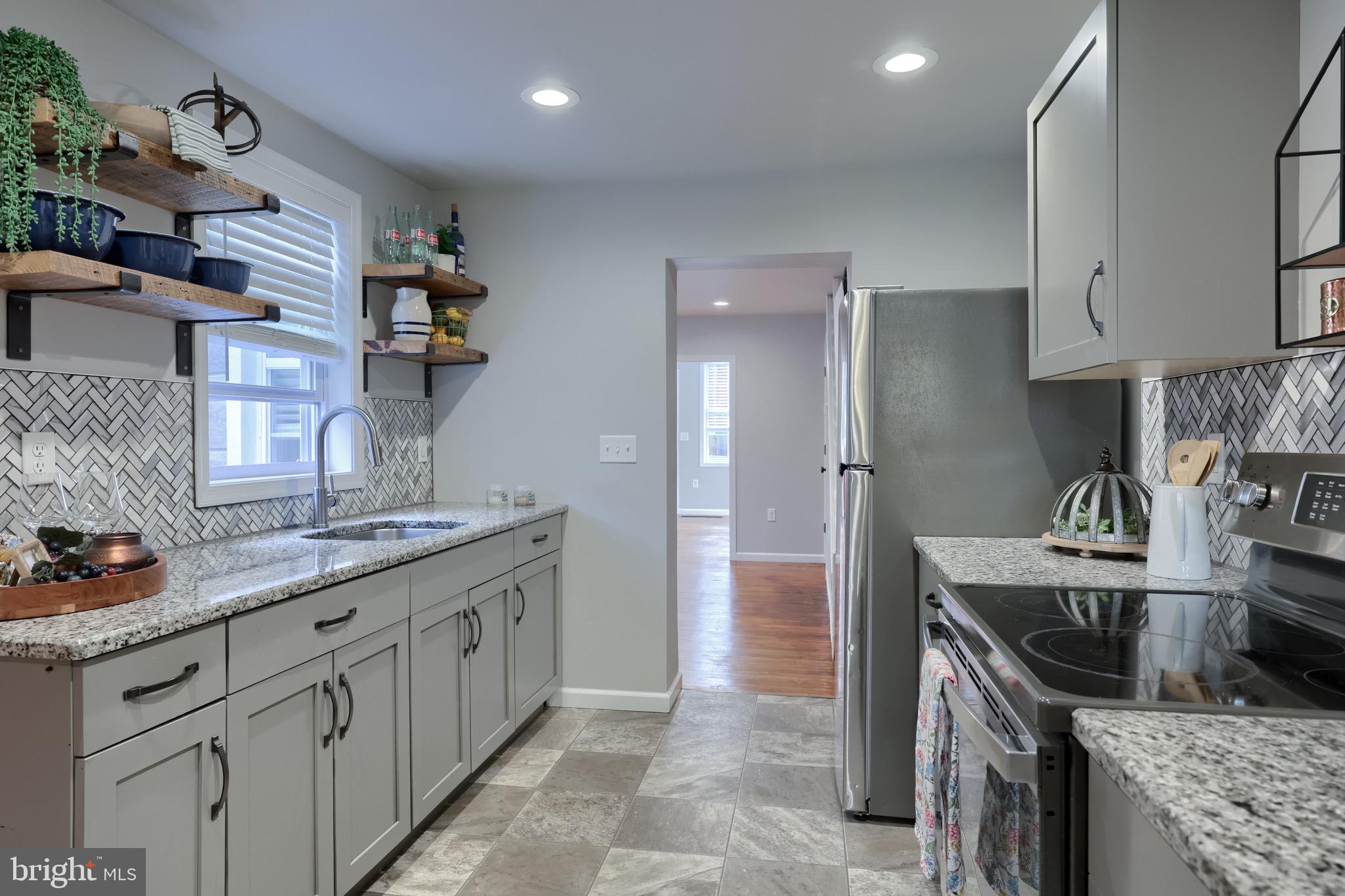 517 Manor Street Lancaster, PA 17603 - Photo 17 of 35 Kitchen