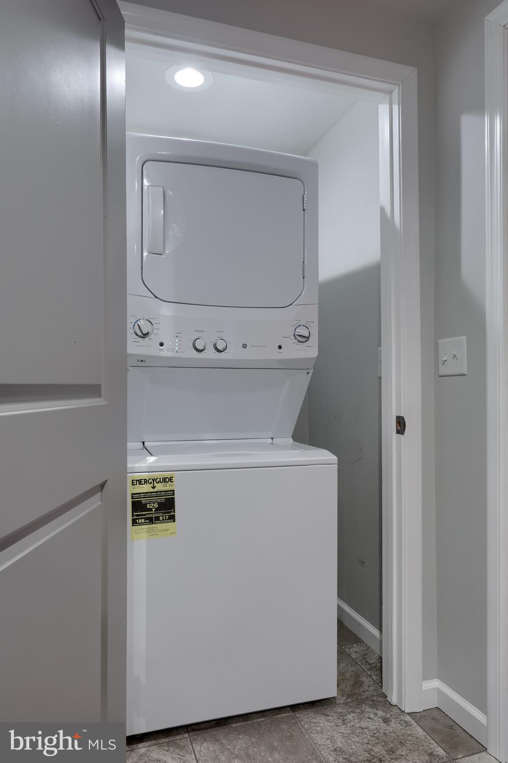 517 Manor Street Lancaster, PA 17603 - Photo 27 of 35 Laundry