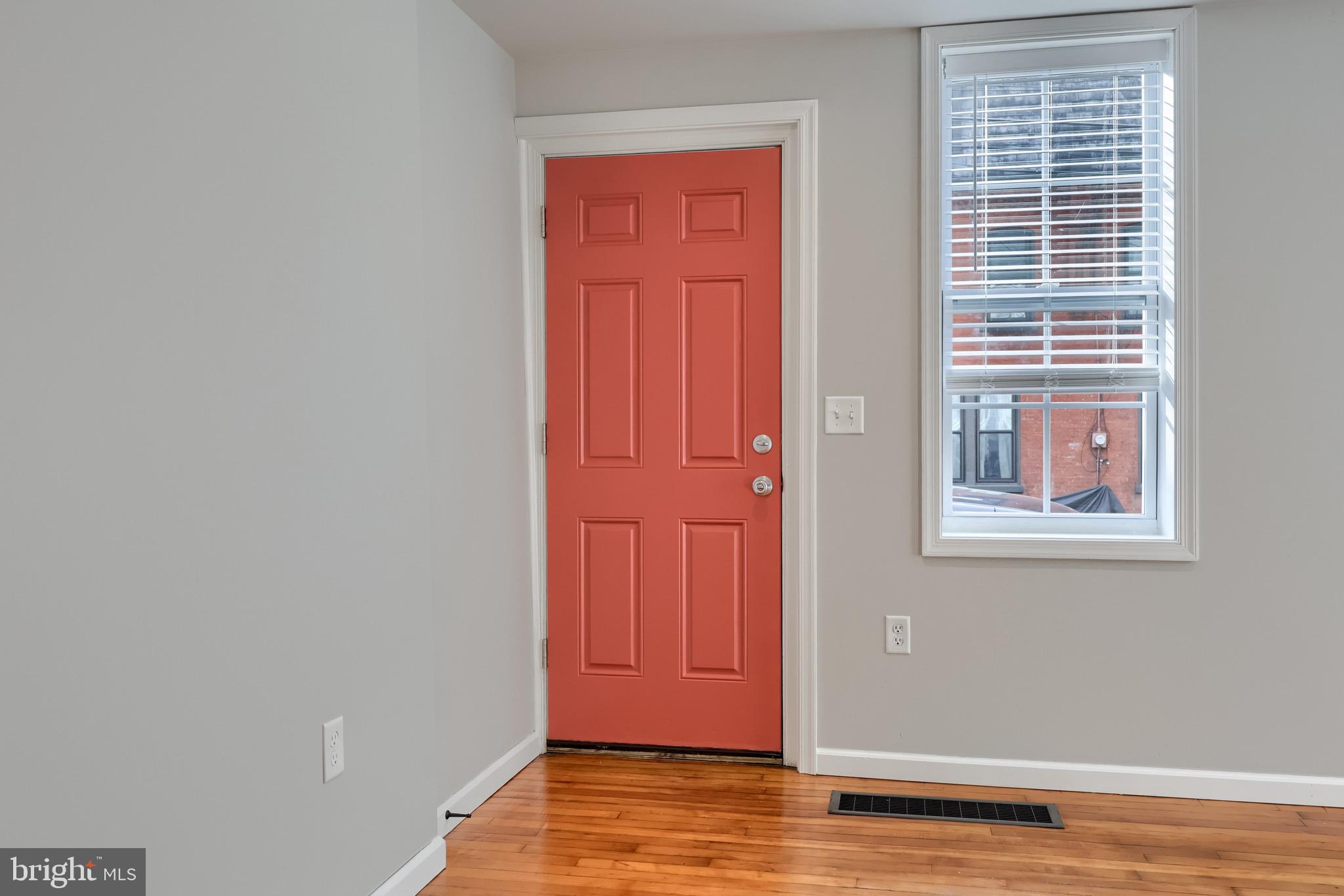 517 Manor Street Lancaster, PA 17603 - Photo 3 of 35 Front Door