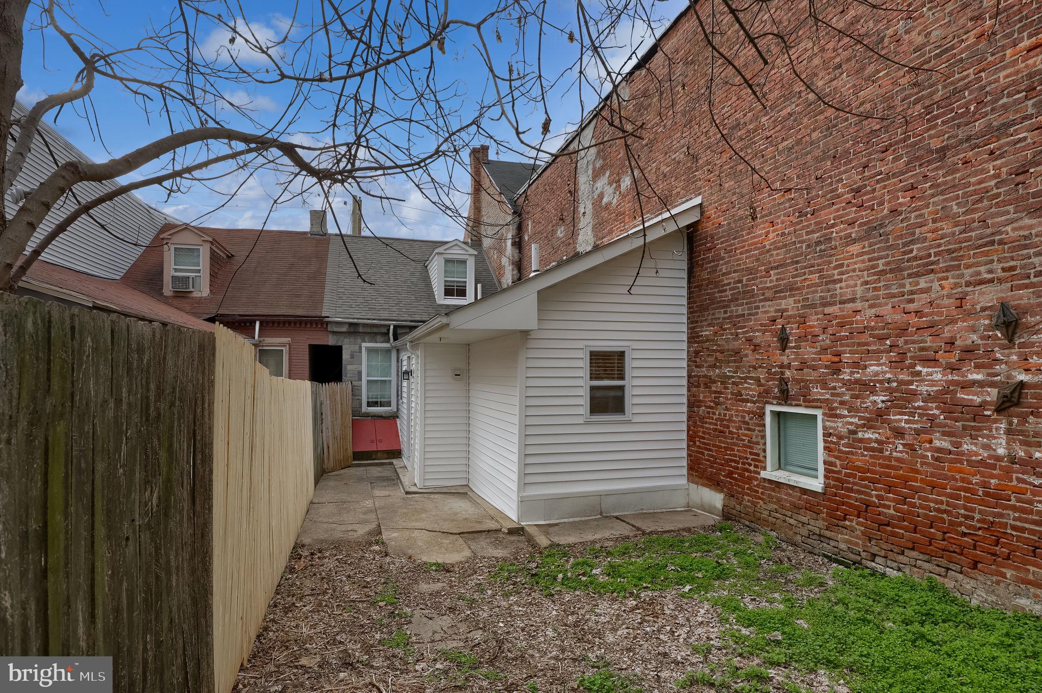 517 Manor Street Lancaster, PA 17603 - Photo 33 of 35 Rear of Home
