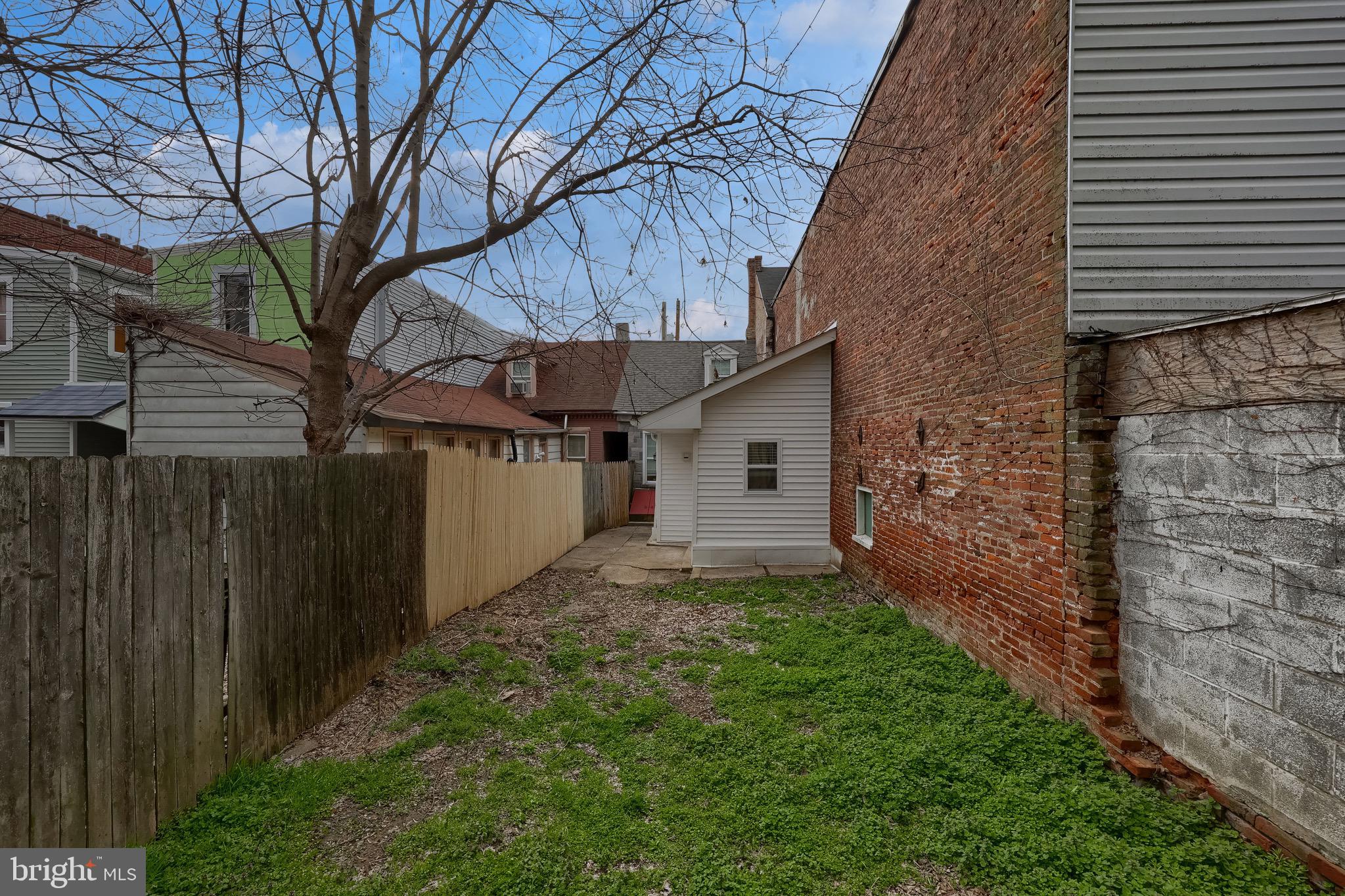 517 Manor Street Lancaster, PA 17603 - Photo 34 of 35 Backyard