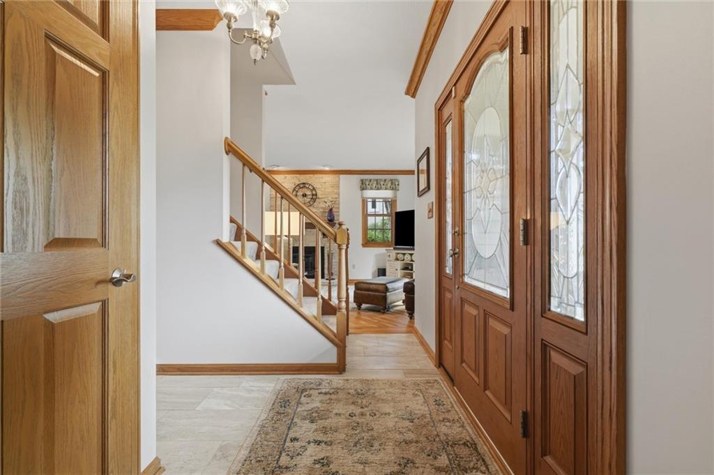 381 Cobblestone Circle McKees Rocks, PA 15136 - Photo 5 of 49 Gallery Image 5