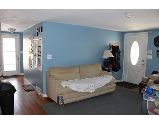 22 Buttonwood Road Halifax, MA 02338 - Photo 4 of 14 Gallery Image 4