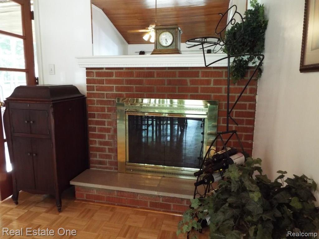 33265 Raphael Road Farmington, MI 48336 - Photo 14 of 37 fireplace.JPG