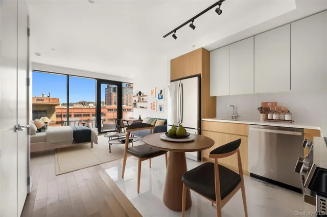 $2,300 | 44 Hudson Street, Unit 707, Yonkers, NY 10701