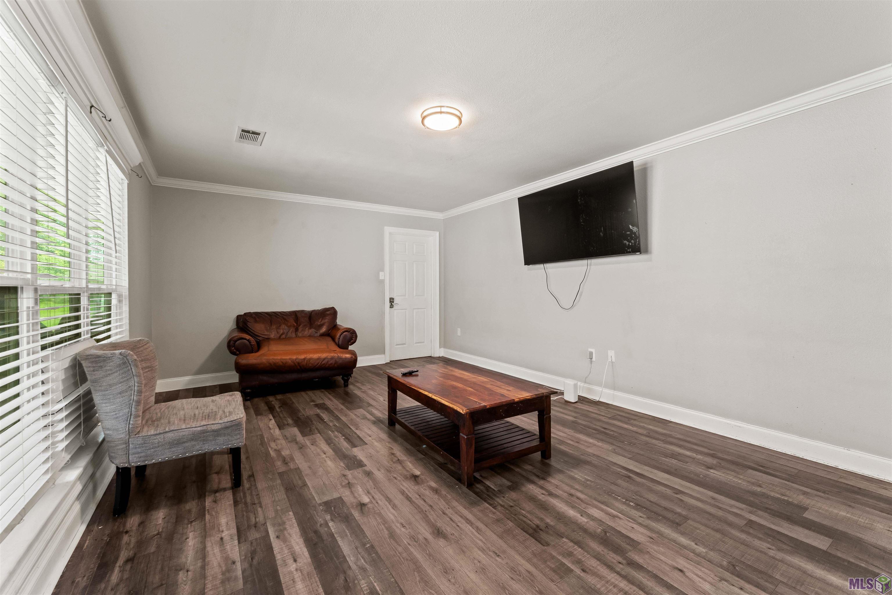 1088 Sinclair Drive Baton Rouge, LA 70815 - Photo 8 of 17