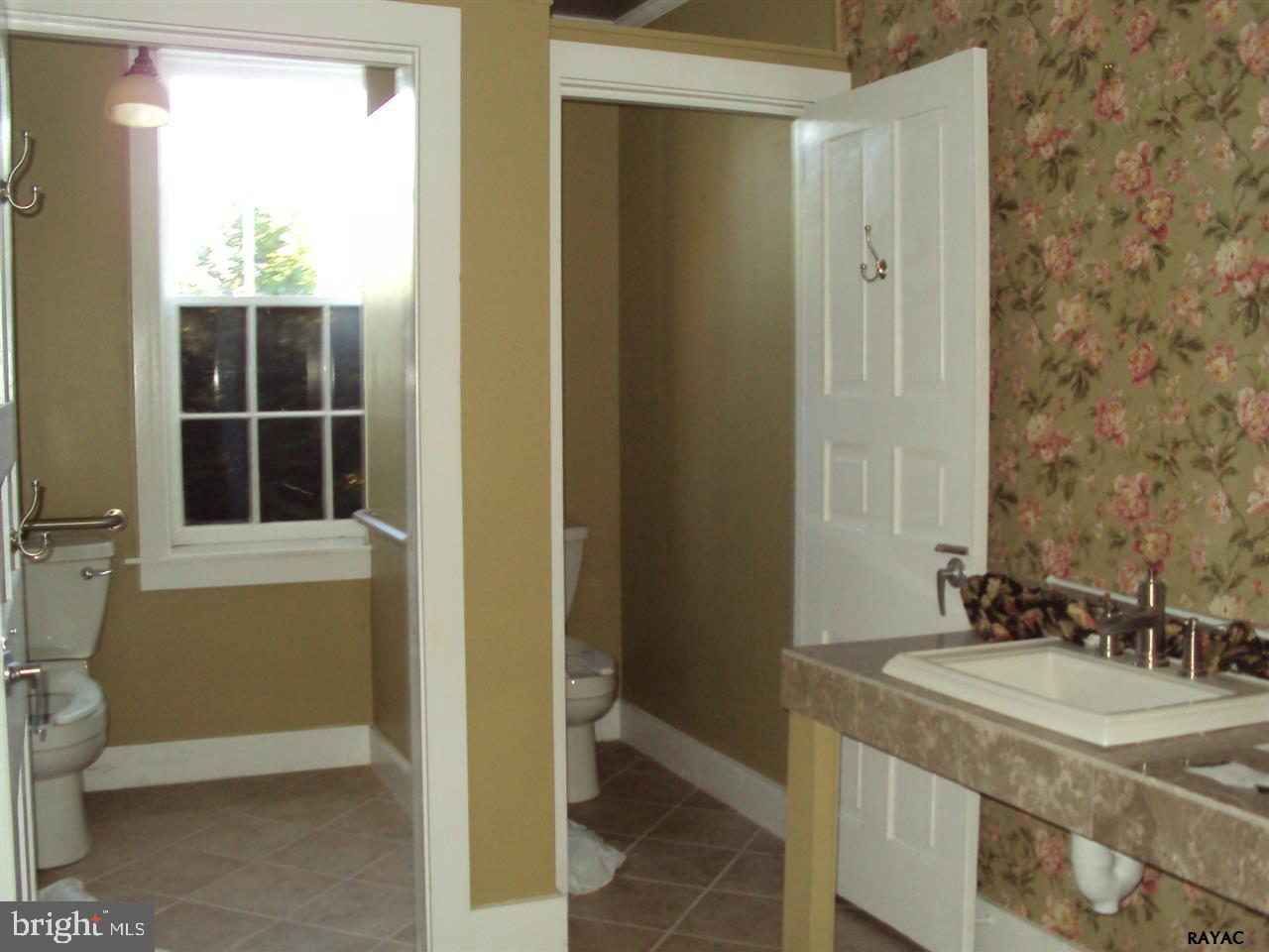 2350 Harney Road Littlestown, PA 17340 - Photo 4 of 31