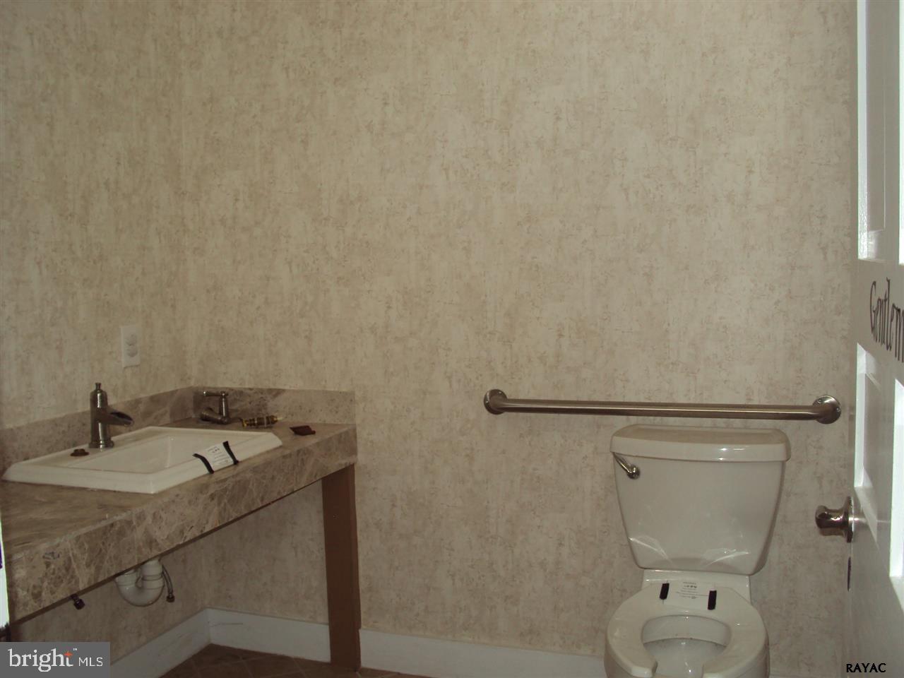 2350 Harney Road Littlestown, PA 17340 - Photo 6 of 31