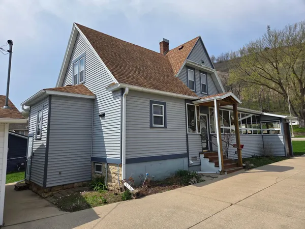 $235,000 | 404 West Stevens Avenue, Rushford, MN 55971