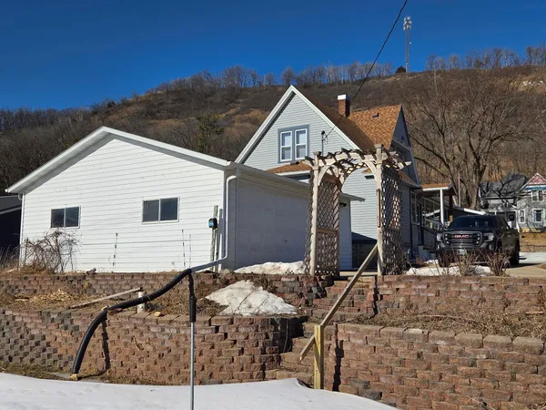$235,000 | 404 West Stevens Avenue, Rushford, MN 55971
