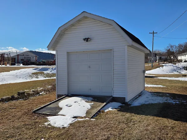 $235,000 | 404 West Stevens Avenue, Rushford, MN 55971