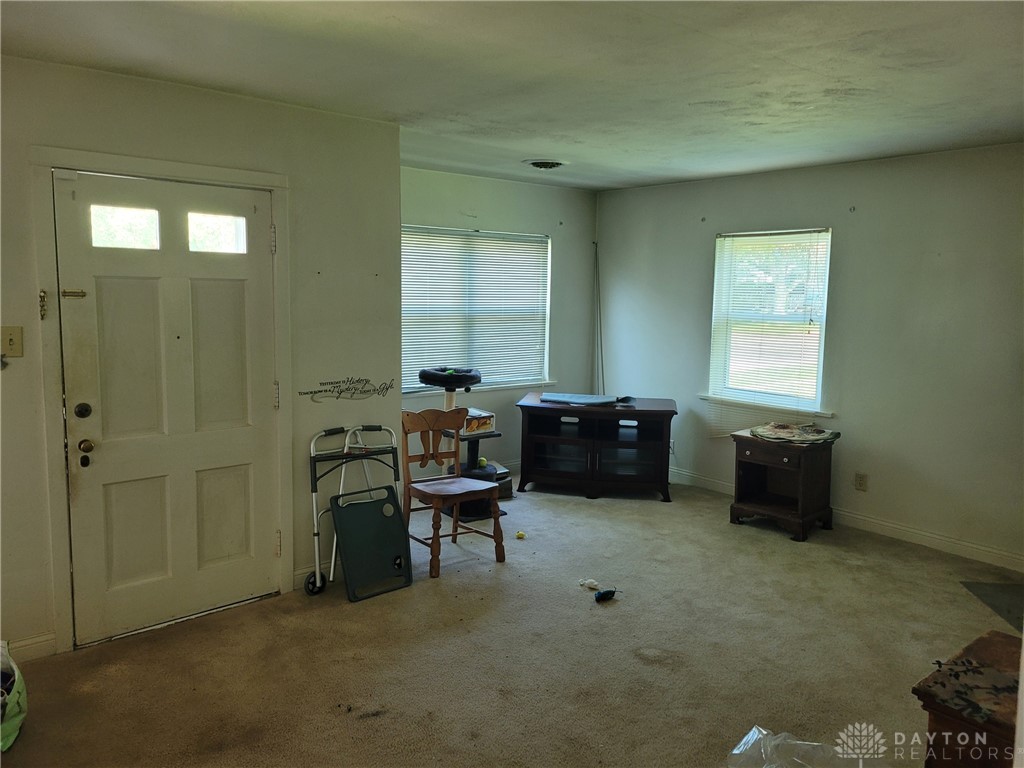 2402 John Glenn Road Dayton, OH 45420 - Photo 4 of 11