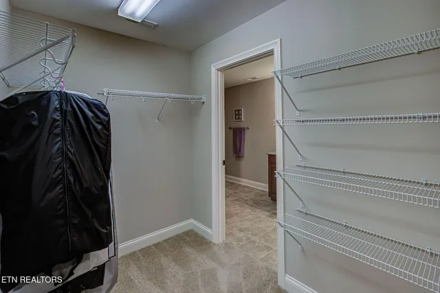 $800,000 | 210 Majestic View Drive, Rockwood, TN 37854