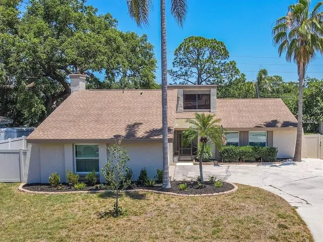 $425,000 | 3968 Orchard Hill Circle, Palm Harbor, FL 34684