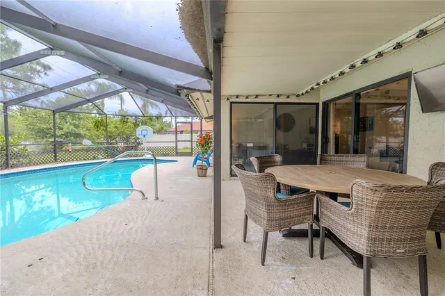 $425,000 | 3968 Orchard Hill Circle, Palm Harbor, FL 34684