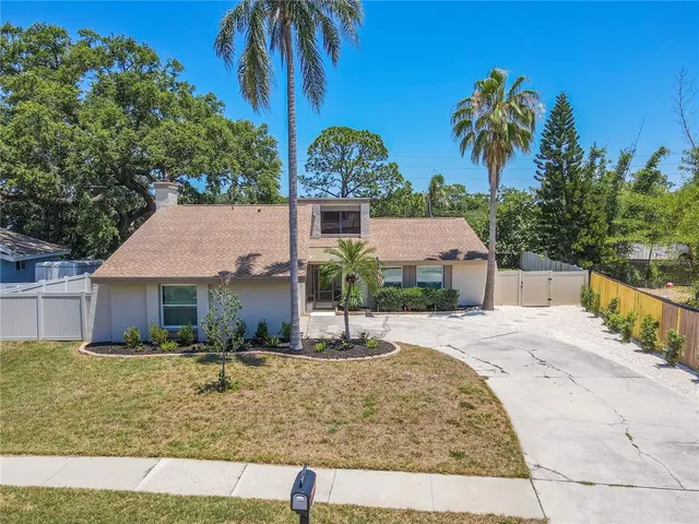 $425,000 | 3968 Orchard Hill Circle, Palm Harbor, FL 34684