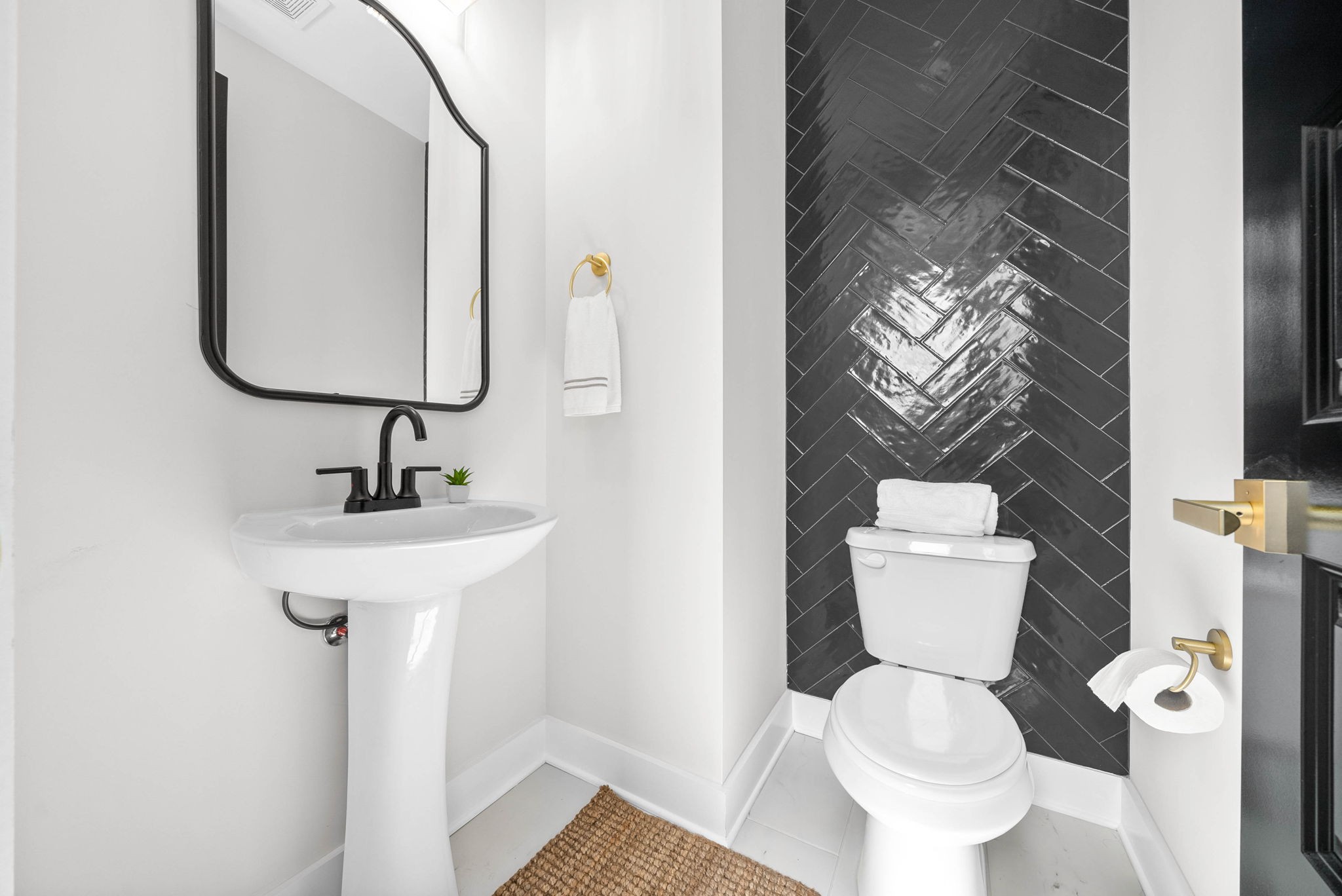 122 Augusta Trail Springfield, TN 37172 - Photo 17 of 51 a bathroom with a toilet sink and mirror