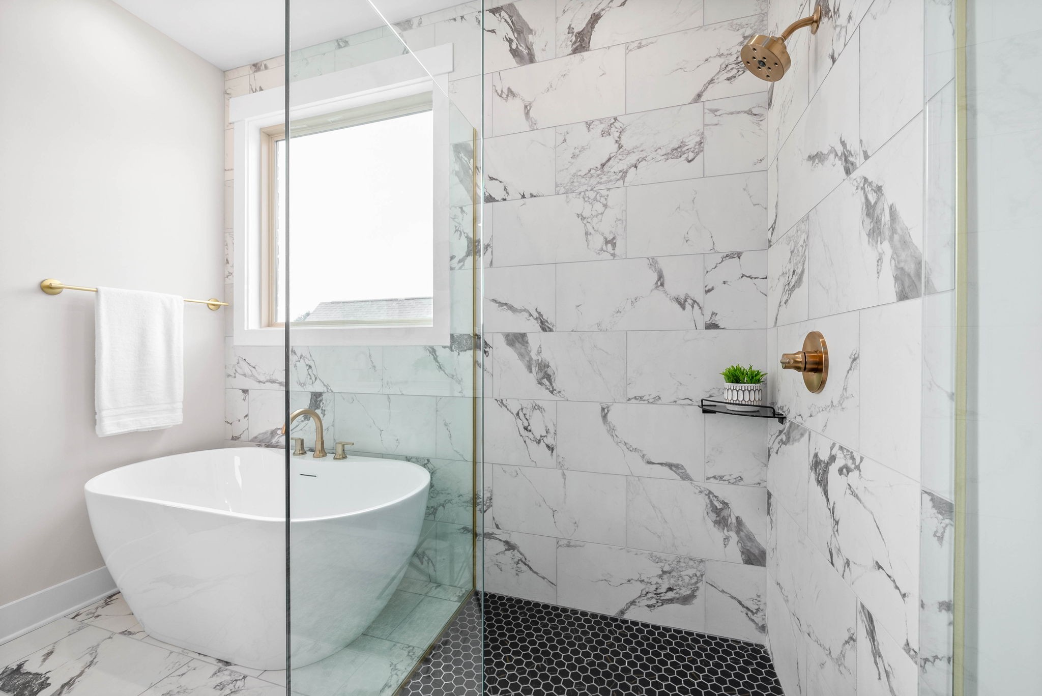 122 Augusta Trail Springfield, TN 37172 - Photo 24 of 51 a bathroom with a bathtub and shower