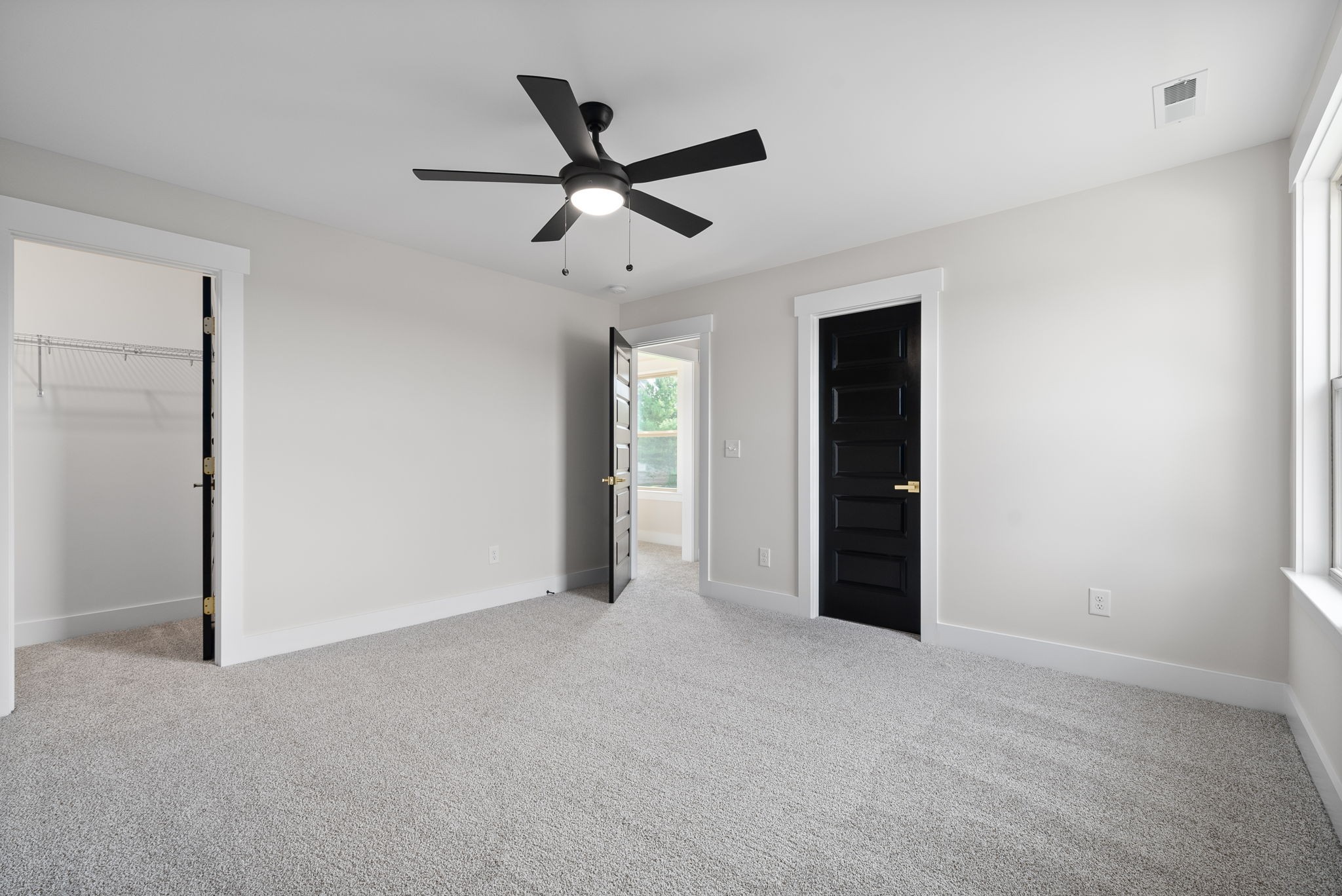 122 Augusta Trail Springfield, TN 37172 - Photo 27 of 51 a view of a livingroom with a ceiling fan and entryway