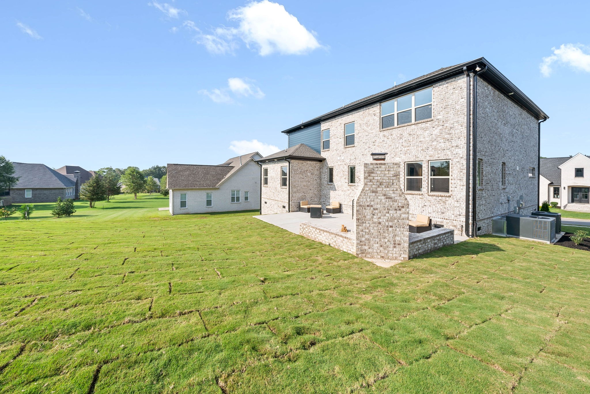 122 Augusta Trail Springfield, TN 37172 - Photo 40 of 51 a front view of a house with yard and garage