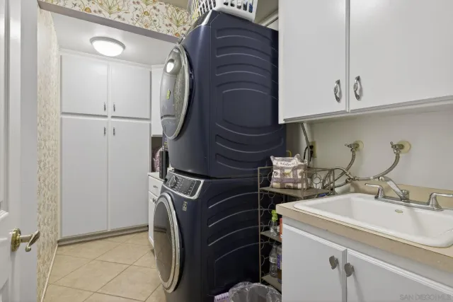 $1,150,000 | 800 Calle Higuera, Camarillo, CA 93010