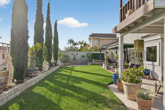 $1,150,000 | 800 Calle Higuera, Camarillo, CA 93010