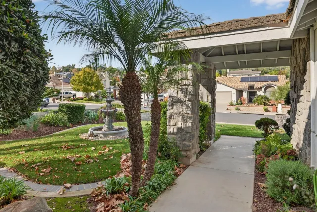 a view of a livingroom with furniture and windows