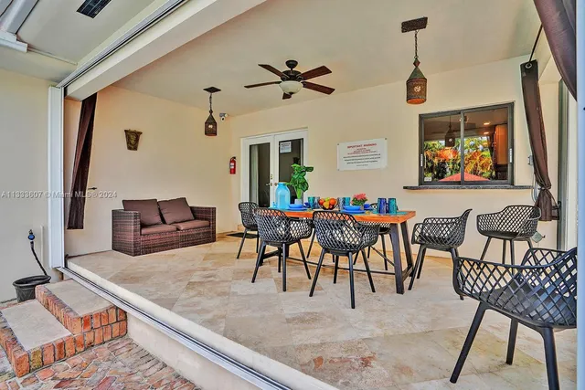 a view of a livingroom and dining room