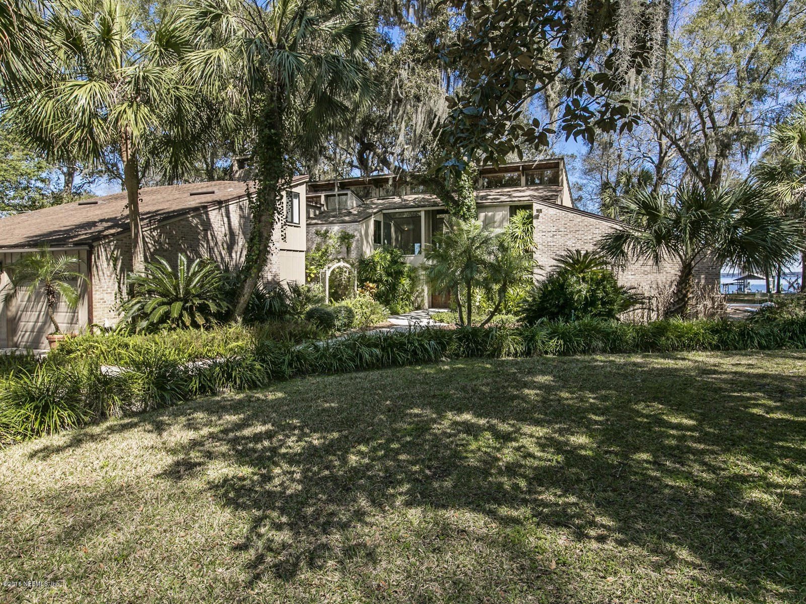 2515 Holly Point Road East Orange Park, FL 32073 - Photo 2 of 58 001_6J9A2978