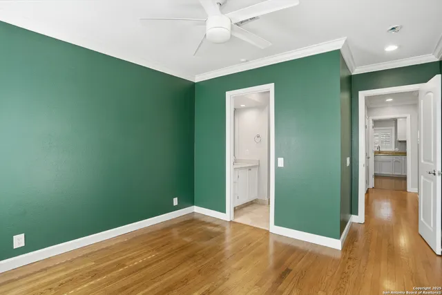 $565,000 | 214 Robinhood Place, San Antonio, TX 78209