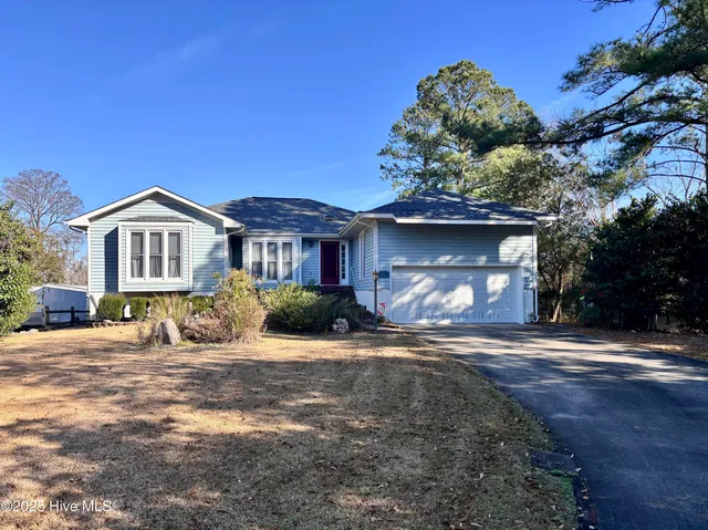 $575,000 | 104 Outrigger Road, New Bern, NC 28562