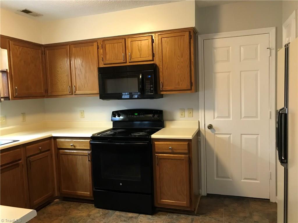 2302 Acorn Ridge Road Greensboro, NC 27407 - Photo 4 of 20