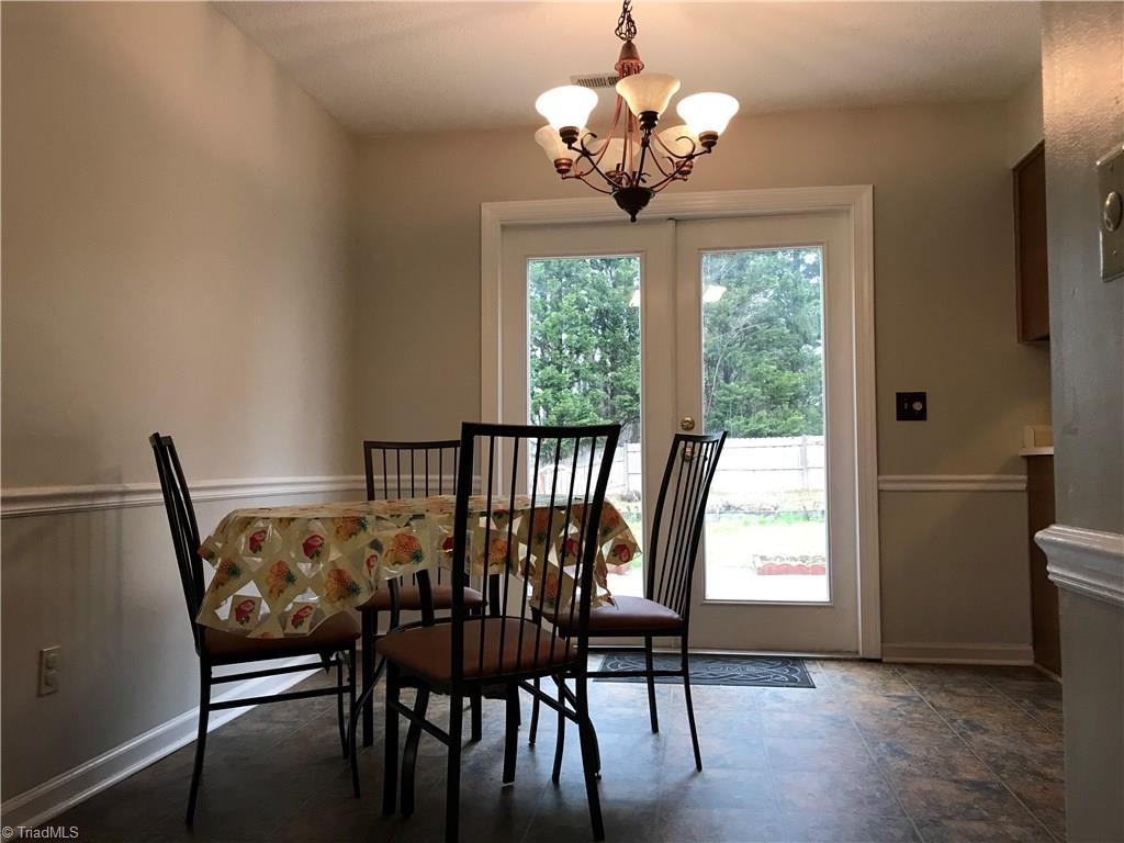 2302 Acorn Ridge Road Greensboro, NC 27407 - Photo 5 of 20