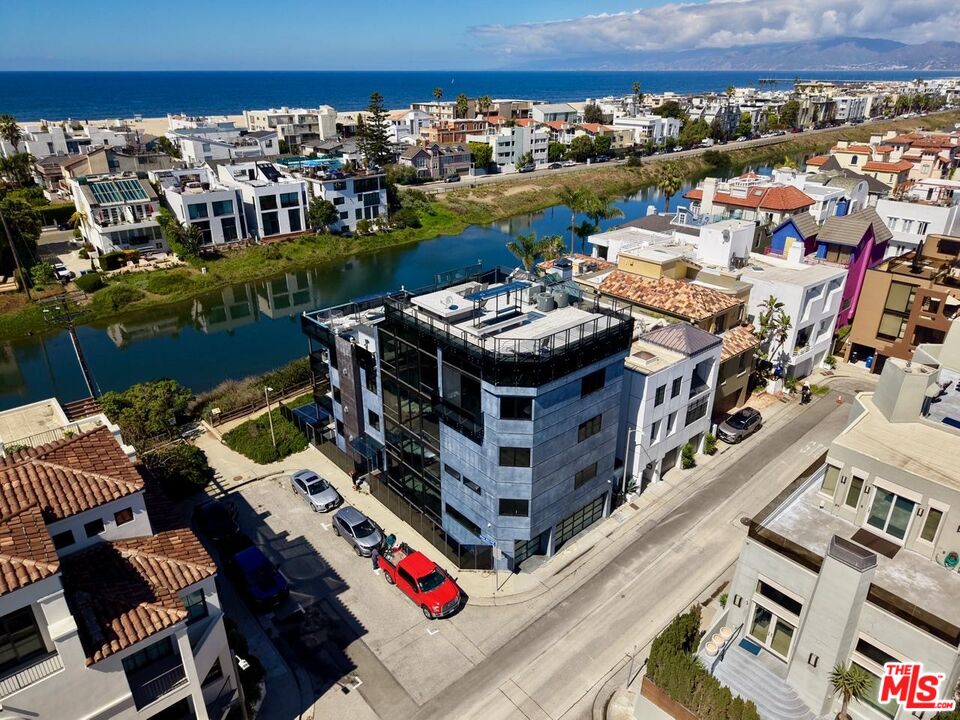 5115 Vía Donte Marina del Rey, CA 90292 - Photo 37 of 39