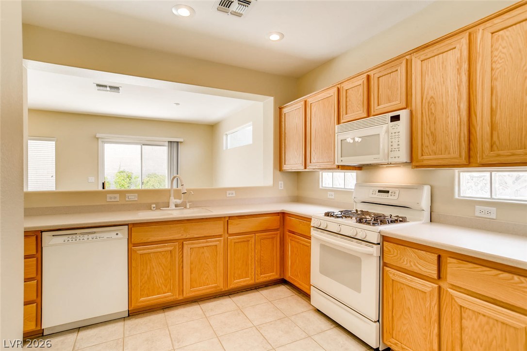 3027 Hickory Valley Road Henderson, NV 89052 - Photo 8 of 17