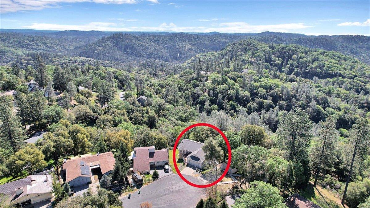 16153 Janet Way Grass Valley, CA 95949 - Photo 35 of 38 an aerial view of a house with a backyard