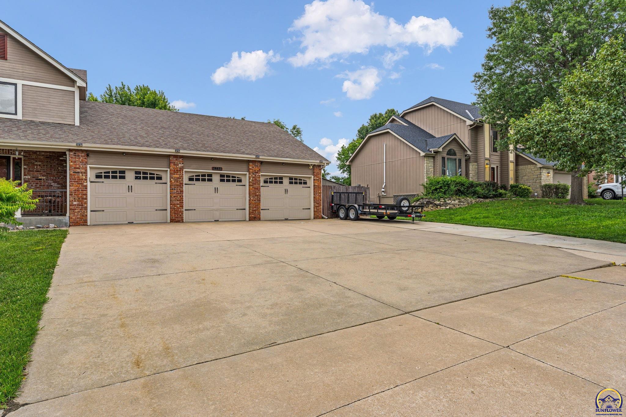 6236 Southwest 25th Street Topeka, KS 66614 - Photo 6 of 53