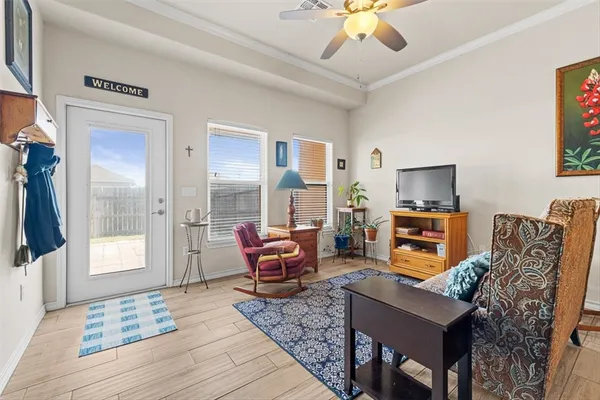 $239,000 | 909 Moore Avenue, Portland, TX 78374