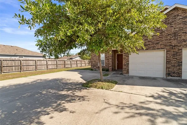 $239,000 | 909 Moore Avenue, Portland, TX 78374